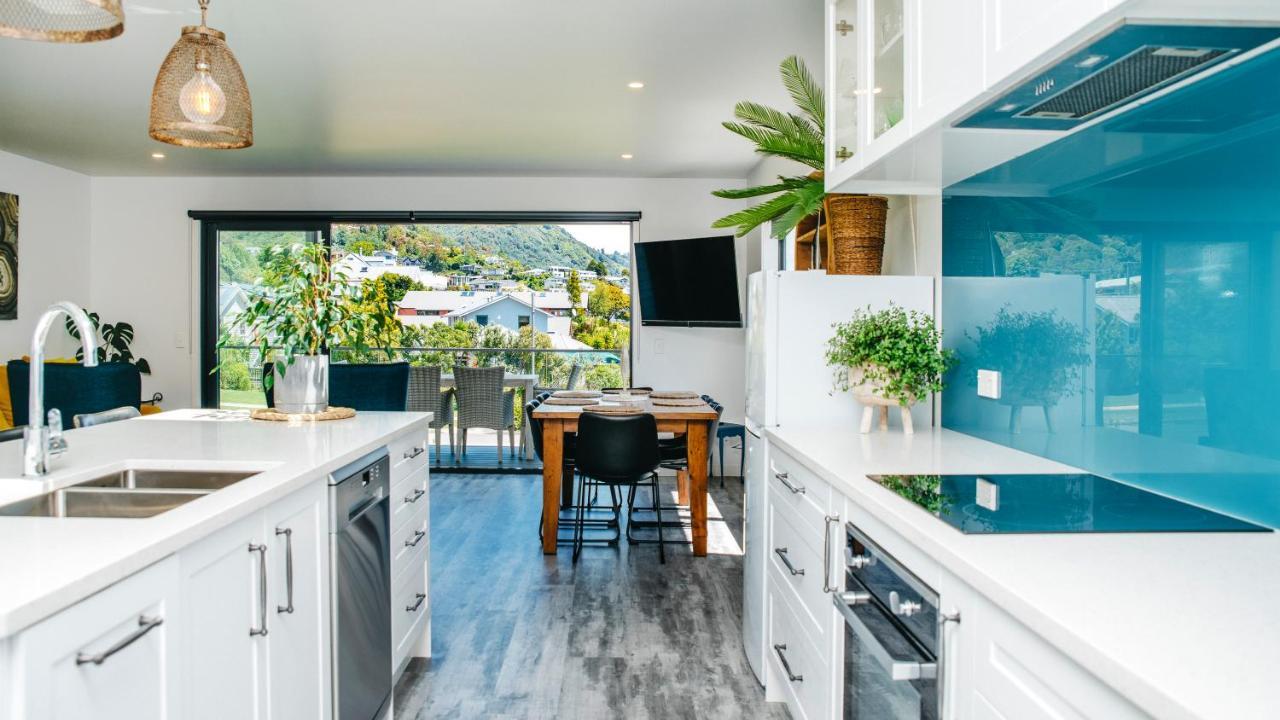 Boathouse Apartments Picton Buitenkant foto